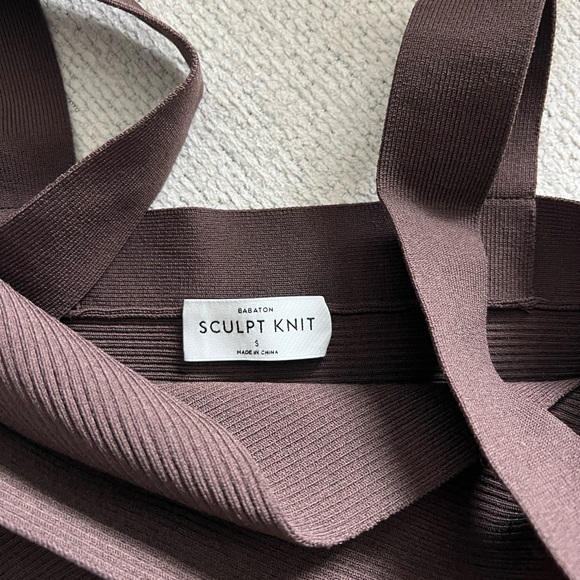 Aritzia Sculpt Knit Greek Top - Picture 2 of 3